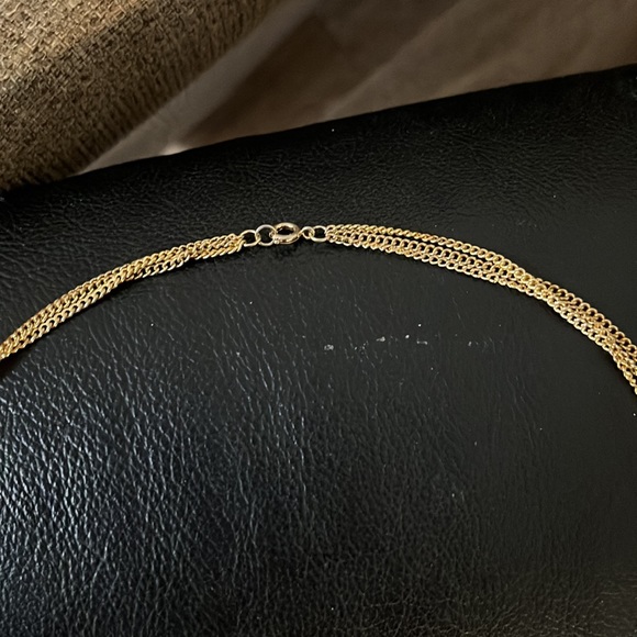 Vintage Gold tone 3 chain with beads long 16” long. - Picture 6 of 10